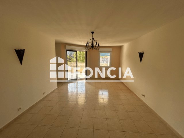 Appartement à louer, 73m², Digne-les-Bains