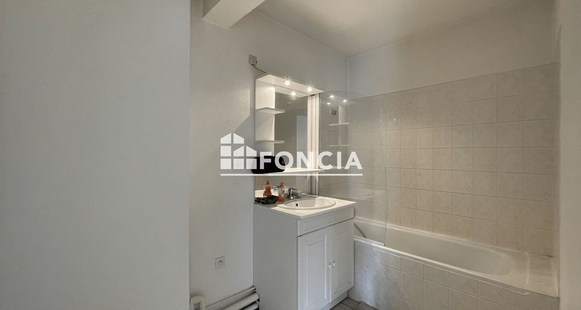 Appartement à louer, 52m², Canteleu