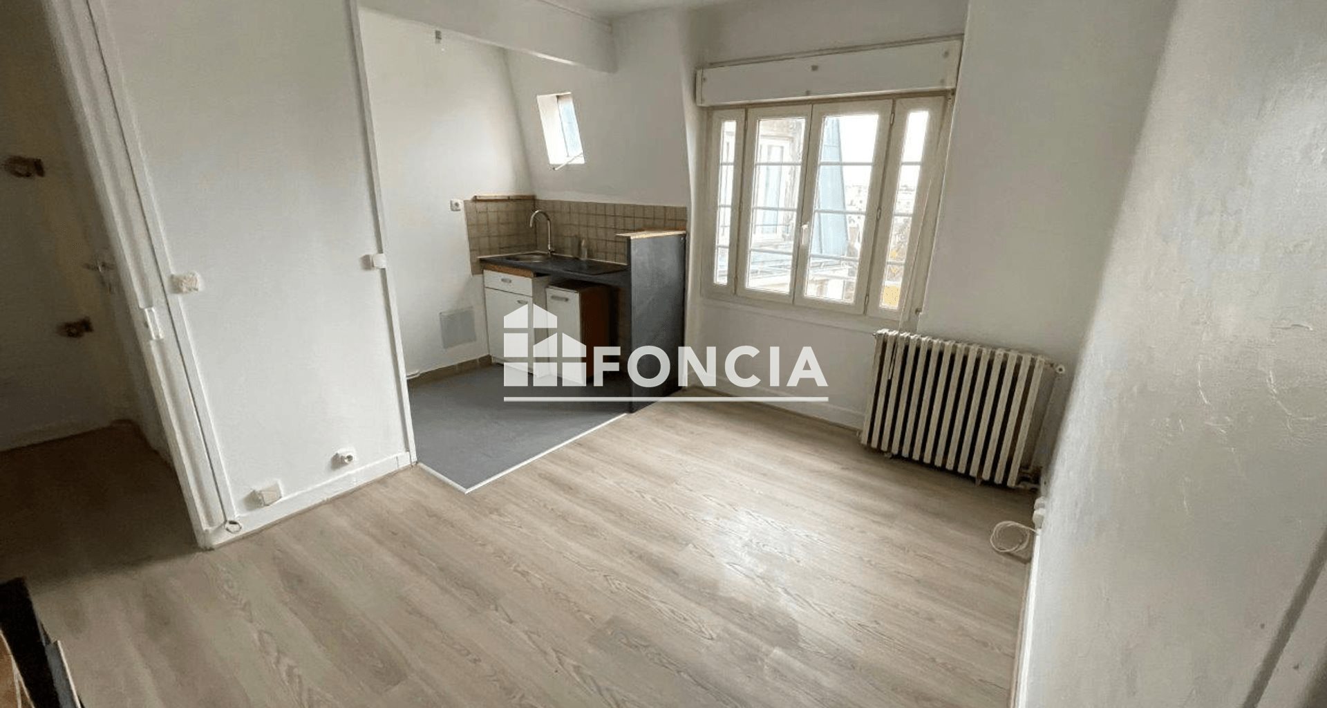 Appartement à louer, 30m², Courbevoie