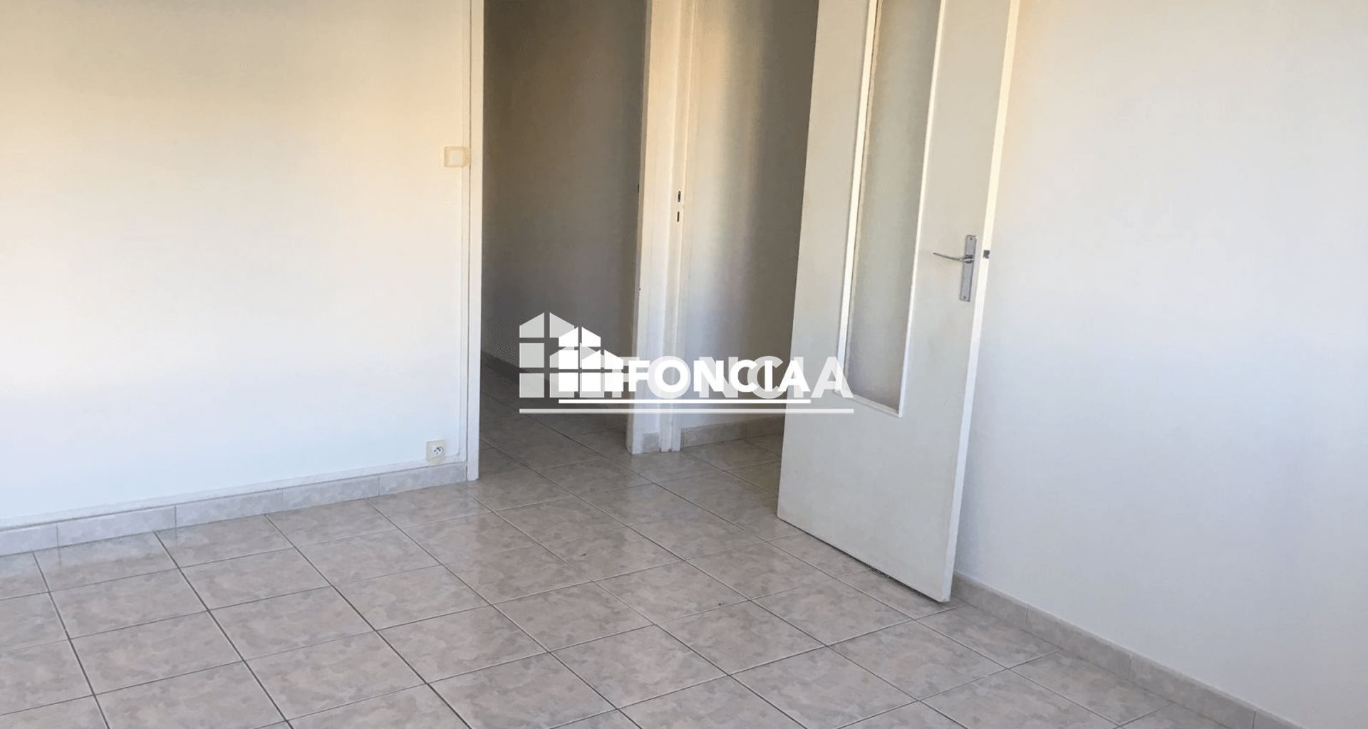 Appartement à louer, 43m², Orange