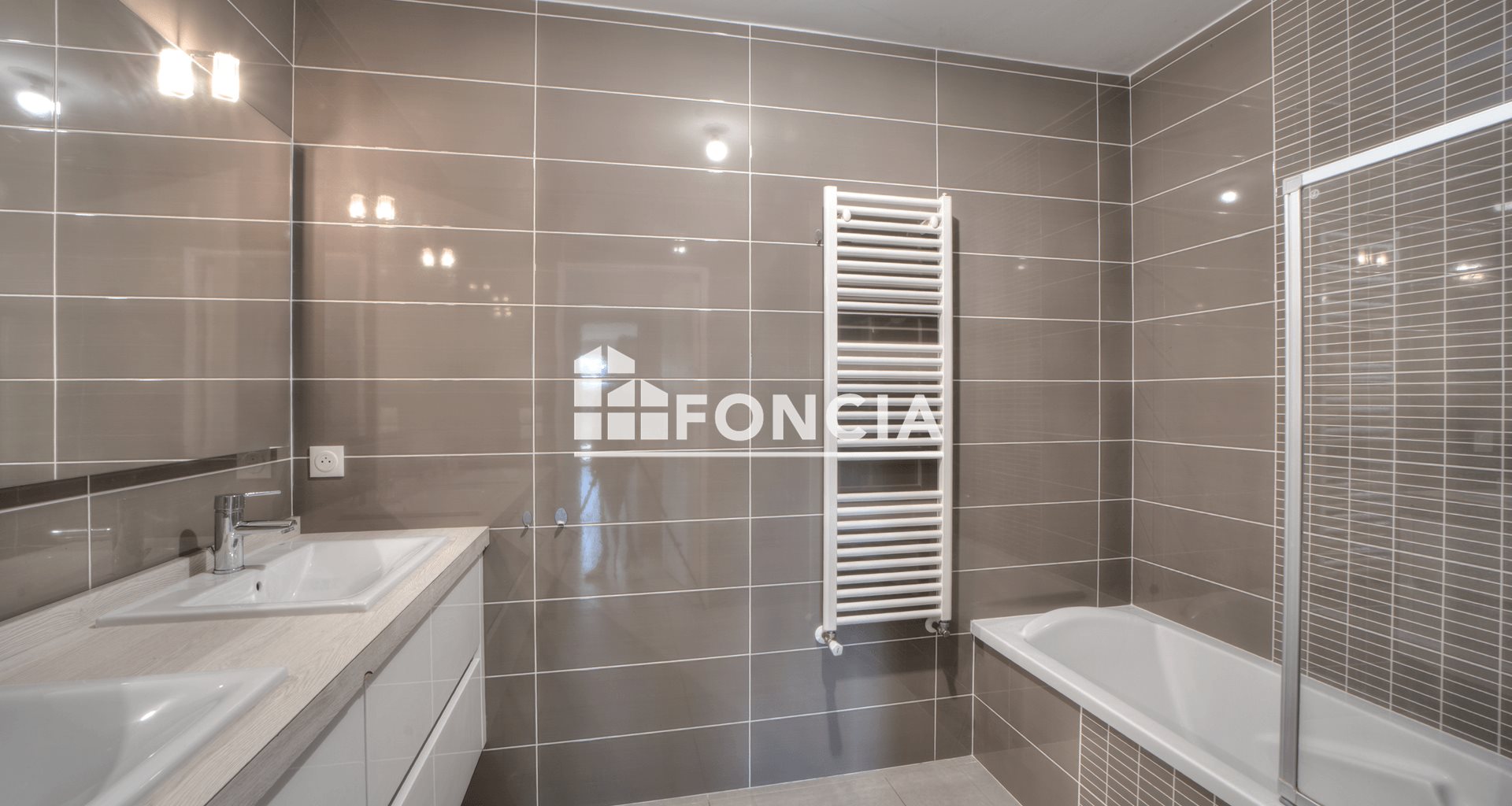 Appartement à vendre, 71m², Ferney-Voltaire