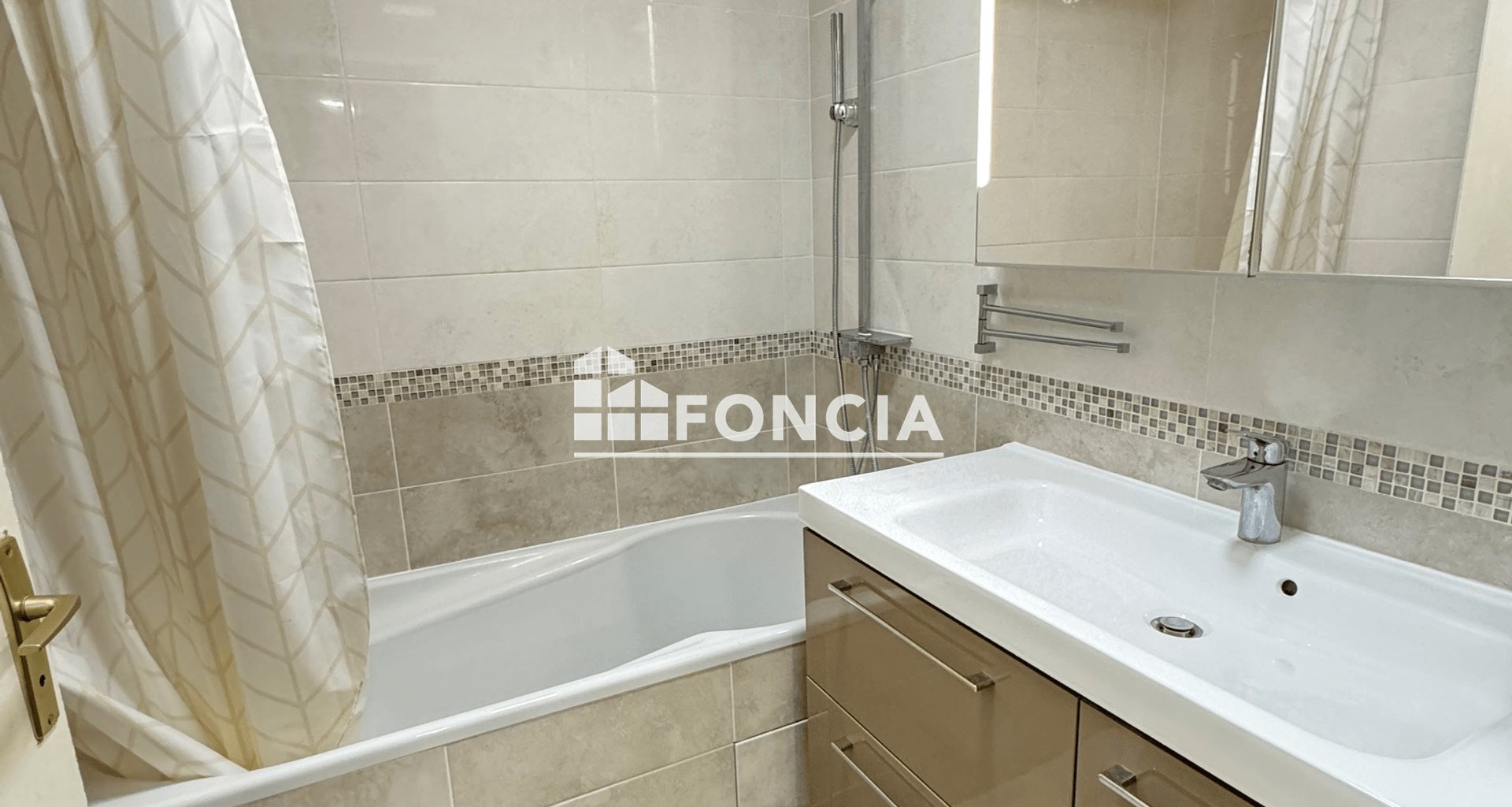 Appartement à louer, 64m², Rueil-Malmaison