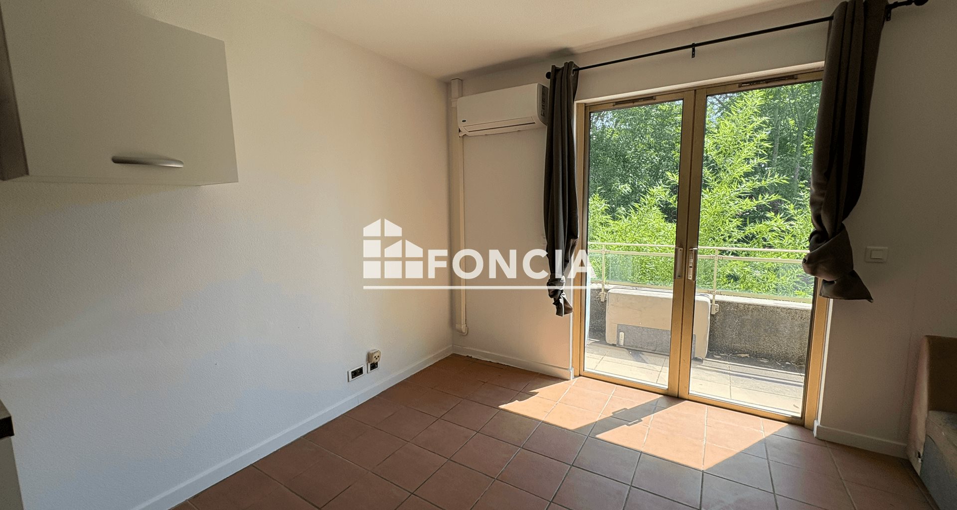 Appartement à louer, 20m², Sainte-Cécile-les-Vignes