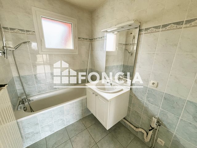 Appartement à louer, 96m², Valleiry