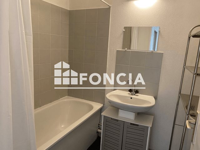 Appartement à louer, 47m², Billère
