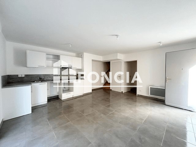 Maison à louer, 64m², Saint-Maximin-la-Sainte-Baume