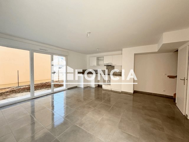 Maison à louer, 64m², Saint-Maximin-la-Sainte-Baume