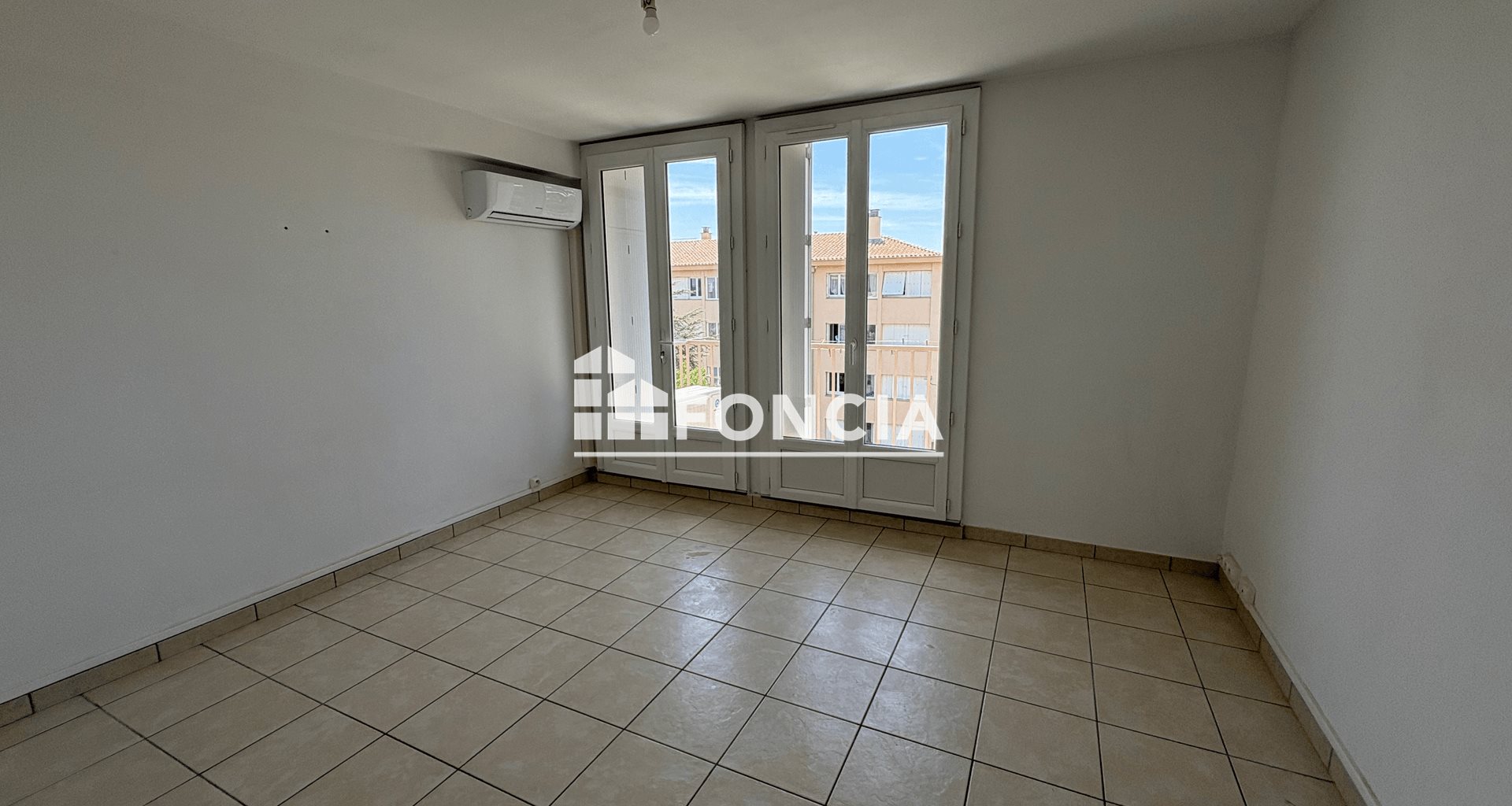 Appartement à louer, 61m², Orange