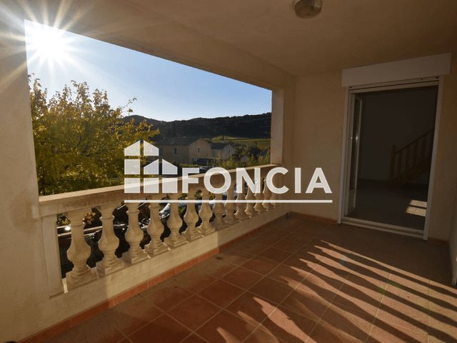 Appartement à louer, 77m², Le Castellet