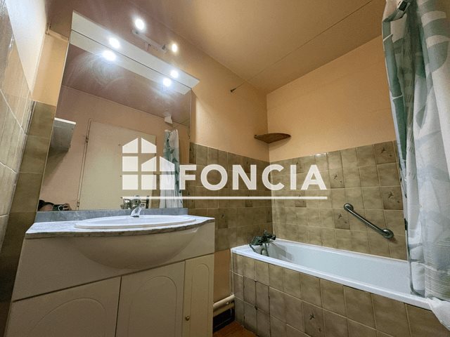 Appartement à louer, 43m², Nîmes