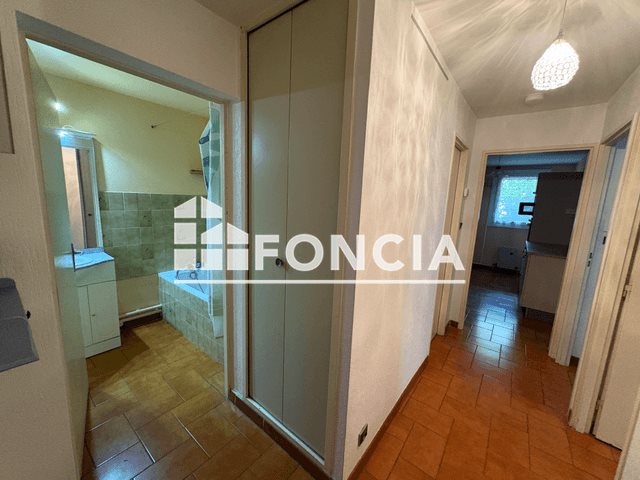 Appartement à louer, 43m², Nîmes