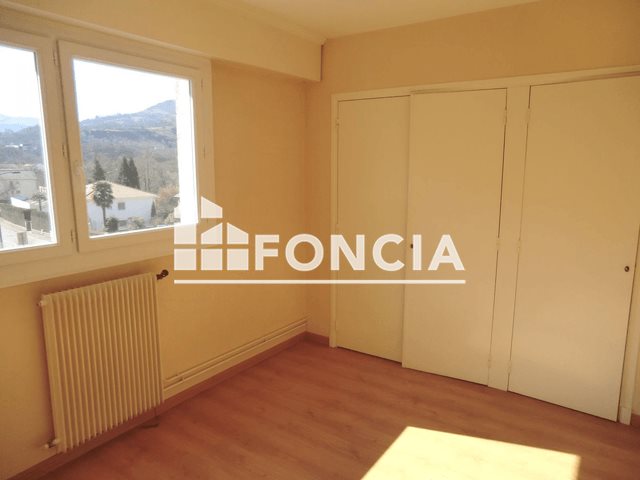 Appartement à louer, 45m², Lourdes