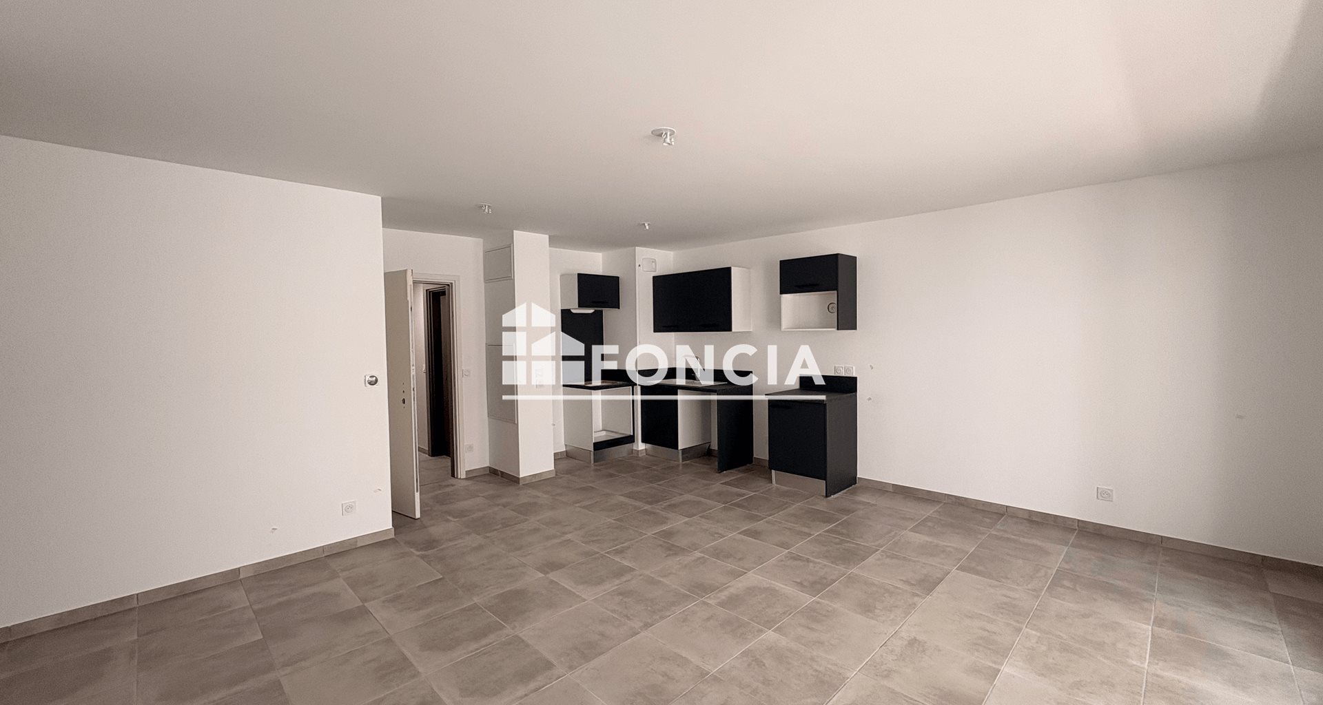Appartement à louer, 68m², Morières-lès-Avignon