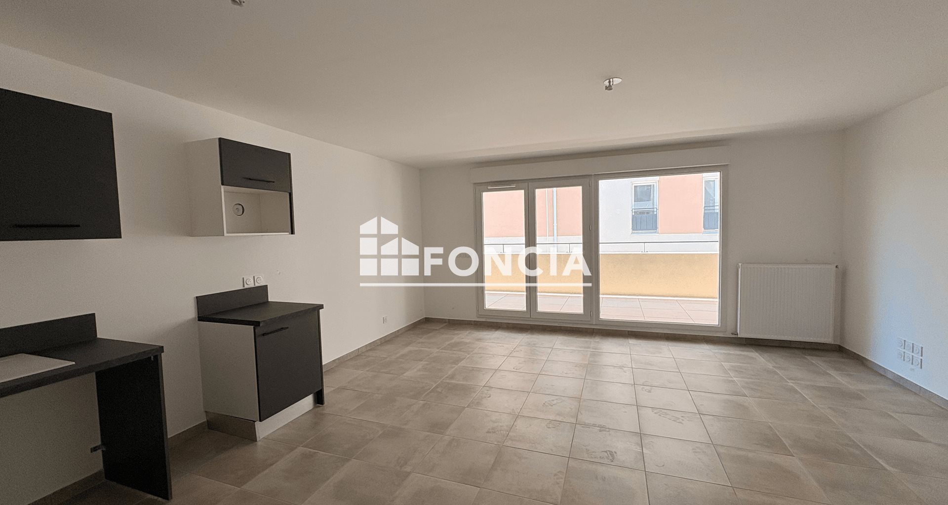 Appartement à louer, 68m², Morières-lès-Avignon
