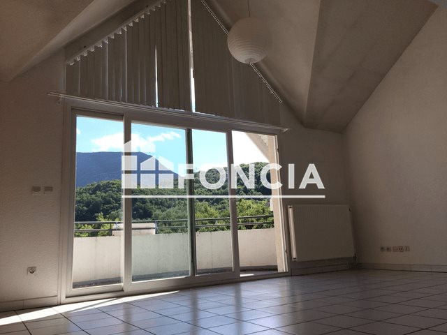 Appartement à louer, 68m², Vizille