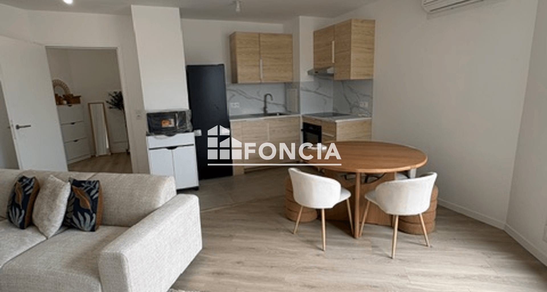 Appartement à louer, 78m², Serris