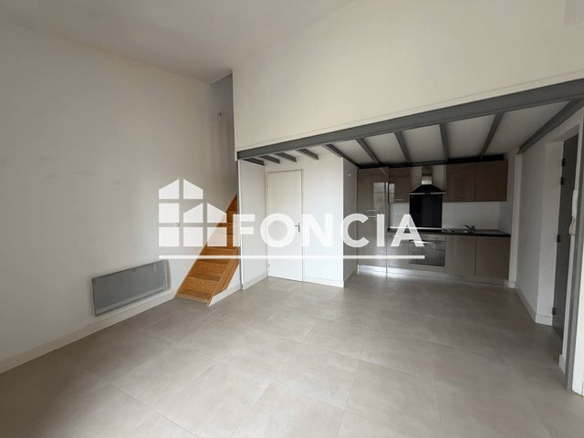 Appartement à louer, 43m², Lézignan-la-Cèbe