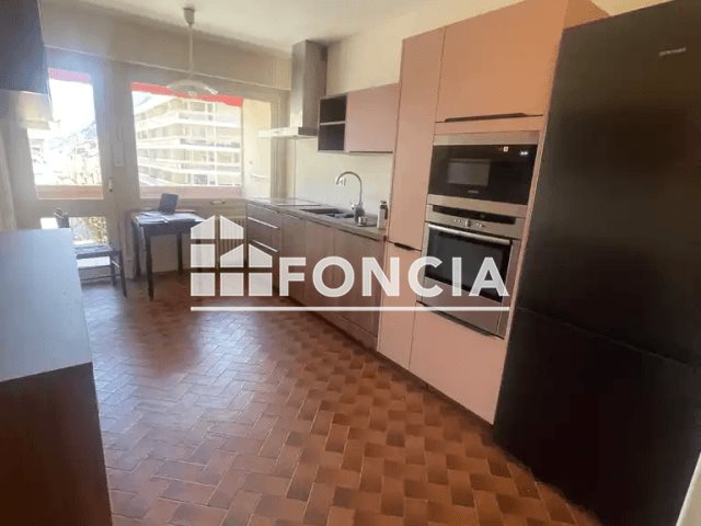 Appartement à louer, 93m², Saint-Jean-de-Maurienne