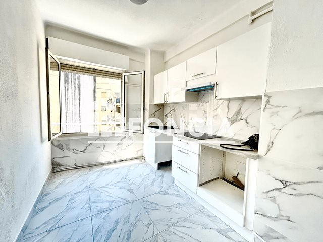 Appartement à louer, 51m², Antibes