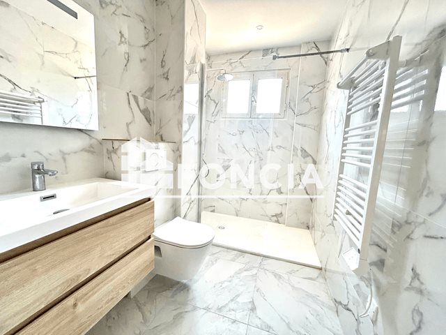Appartement à louer, 51m², Antibes