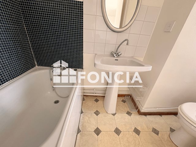 Appartement à louer, 25m², Cahors