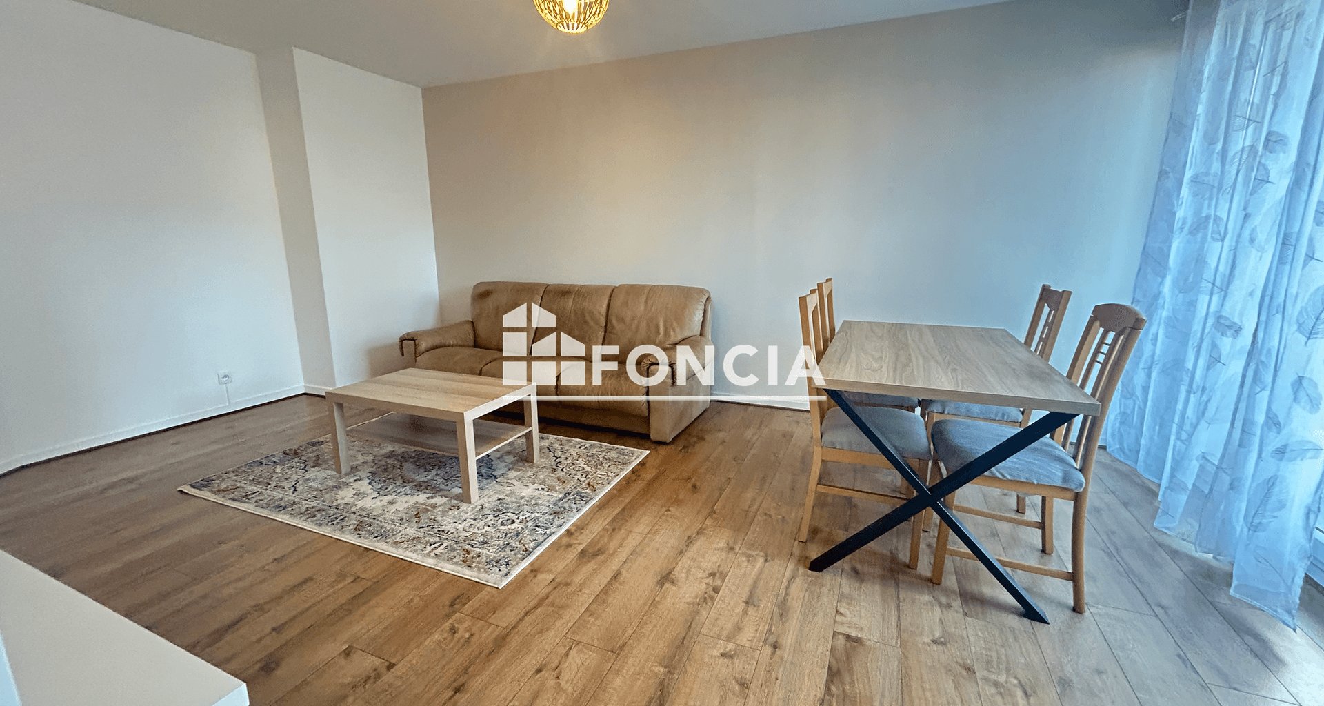 Appartement à louer, 48m², Châtillon
