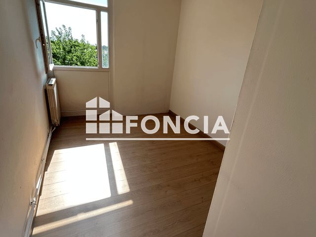 Appartement à louer, 53m², Marignane