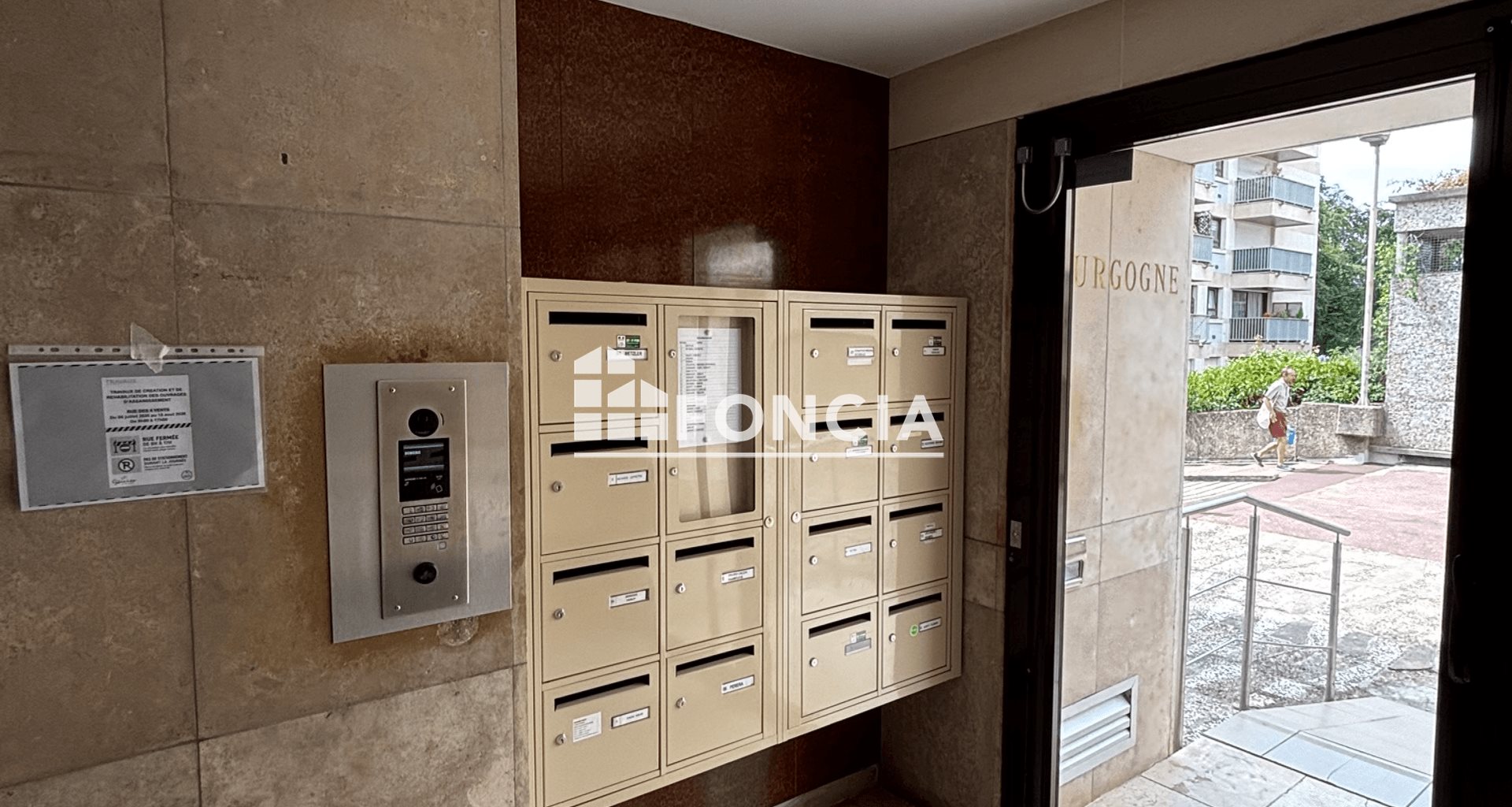 Appartement à louer, 78m², Garches