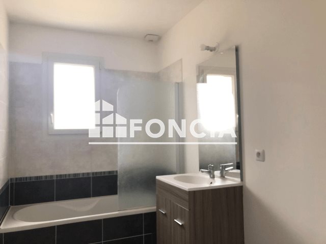 Maison à louer, 102m², Bléré