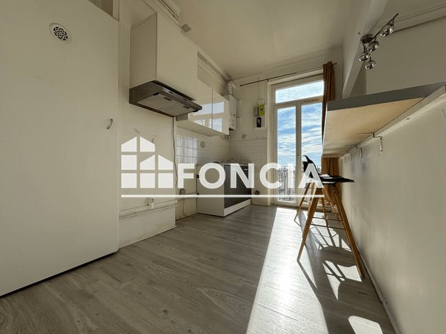 Appartement à louer, 40m², Nîmes