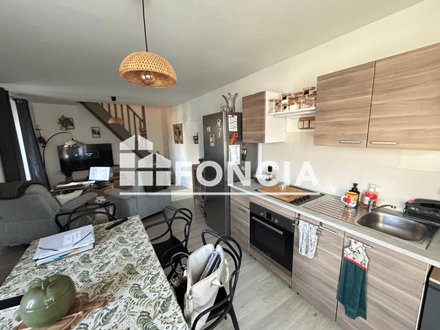 Appartement à louer, 72m², Faulx