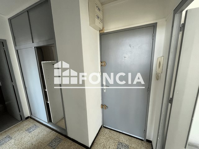 Appartement à louer, 41m², Nîmes