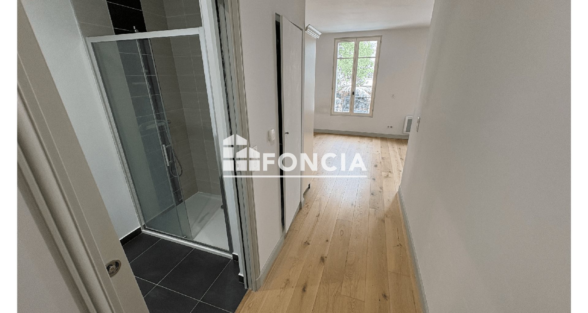 Appartement à louer, 28m², Garches