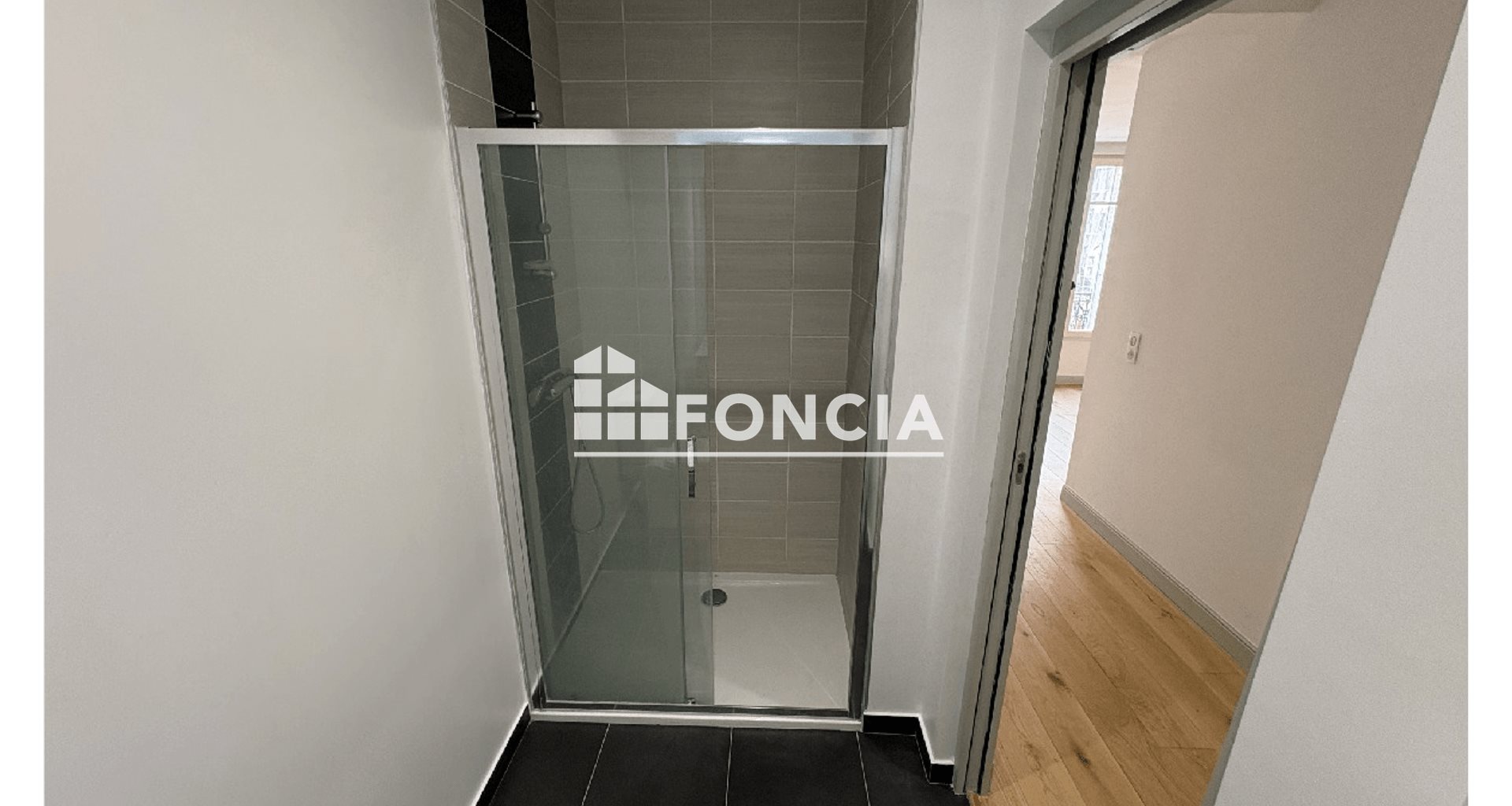 Appartement à louer, 28m², Garches