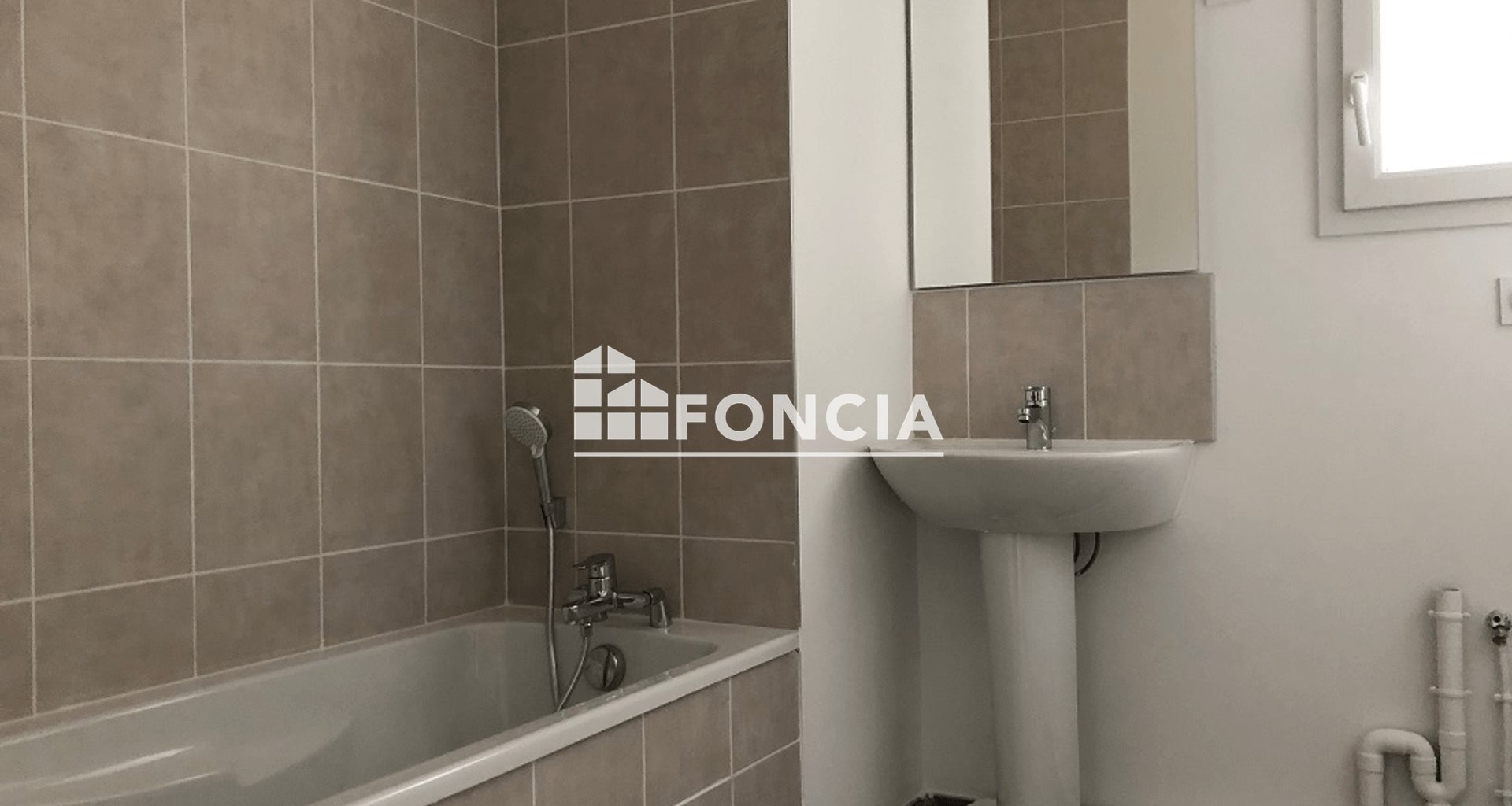 Appartement à louer, 56m², Neuville-sur-Saône