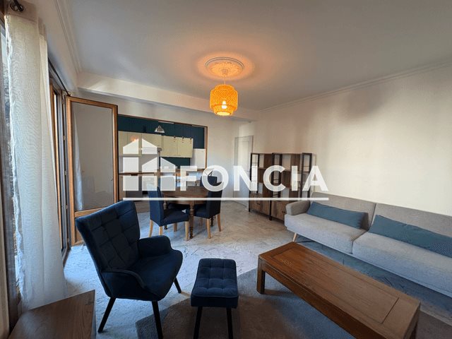 Appartement à louer, 65m², Nîmes