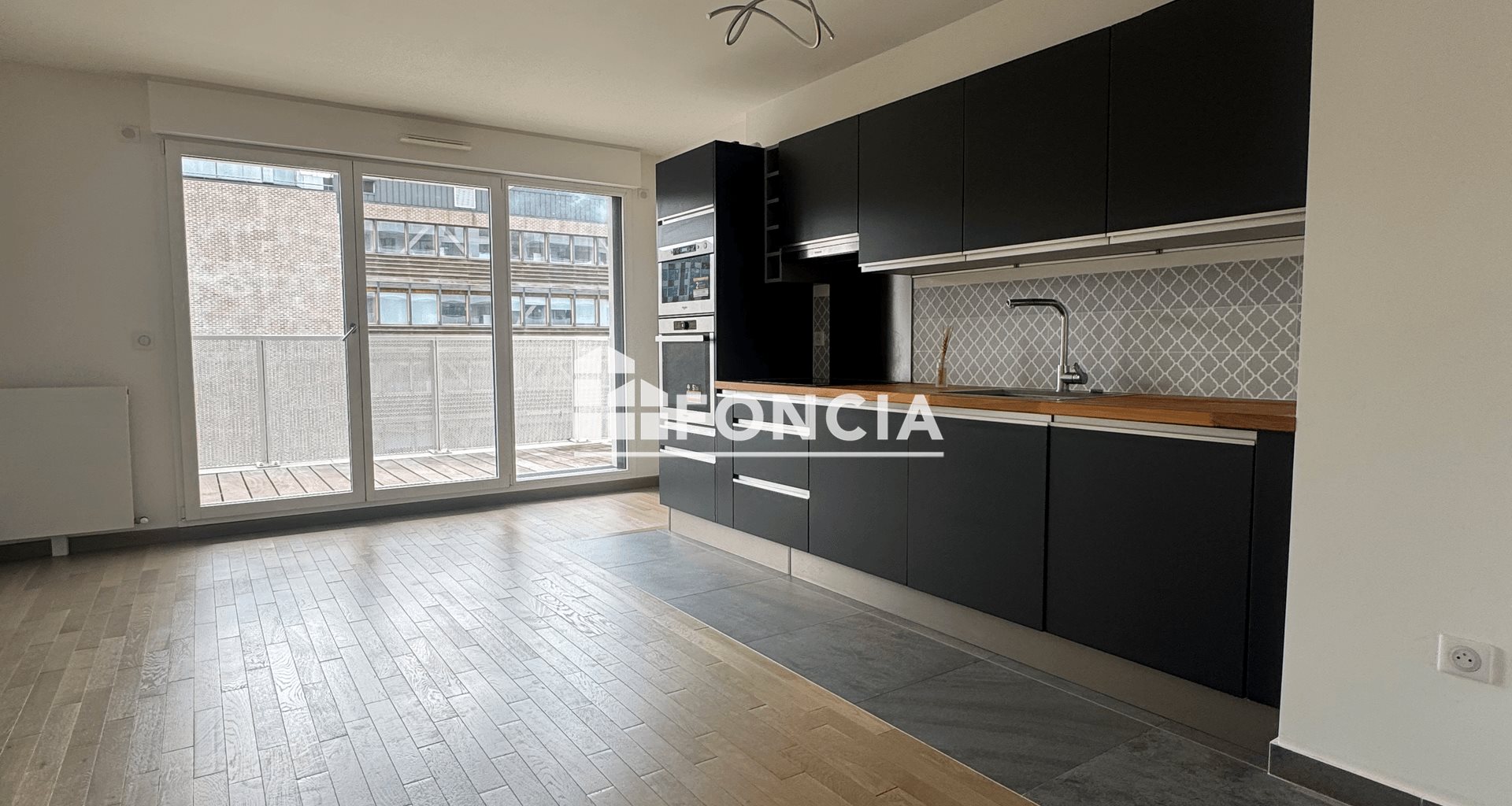 Appartement à louer, 62m², Courbevoie