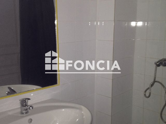 Appartement à louer, 19m², Nîmes