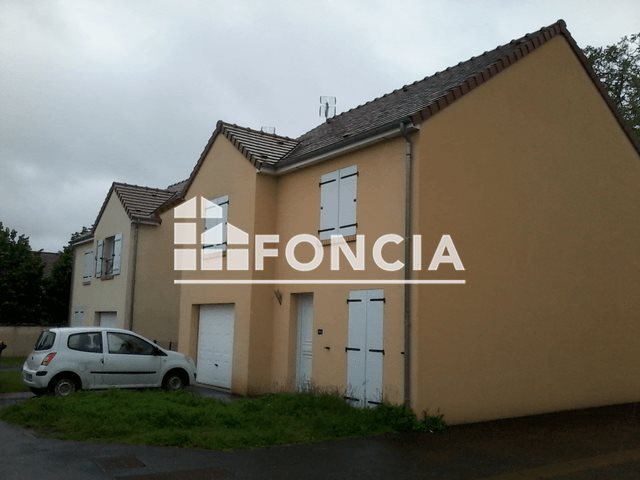 Maison à louer, 102m², Luisant