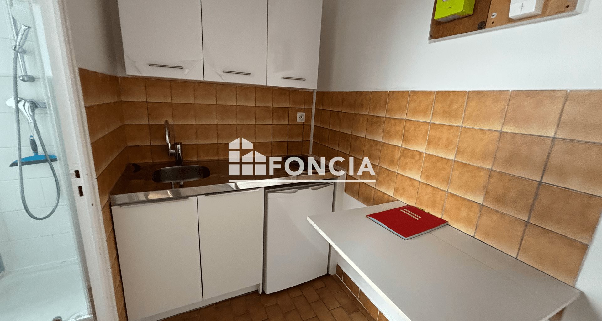 Appartement à louer, 16m², Issy-les-Moulineaux