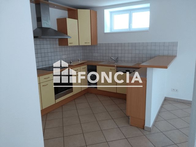 Appartement à louer, 85m², Cranves-Sales