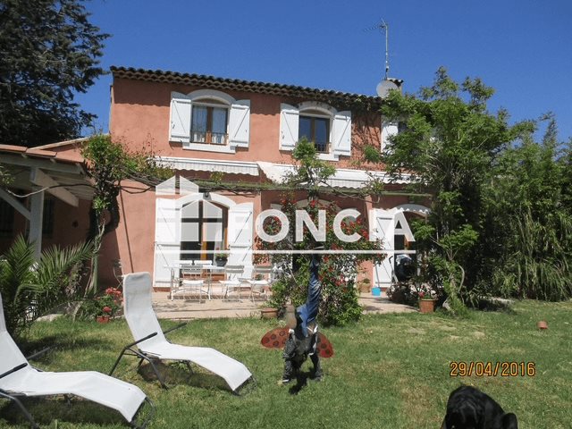 Maison à louer, 122m², Saint-Cyr-sur-Mer