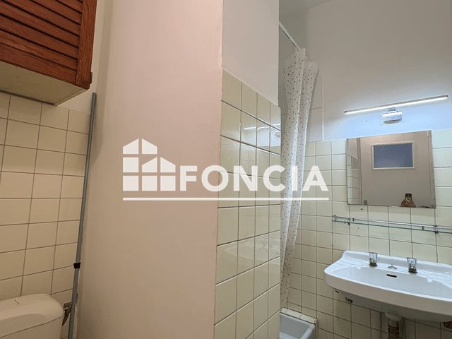 Appartement à louer, 37m², Nîmes