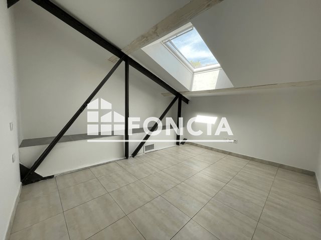 Appartement à louer, 73m², Marsillargues