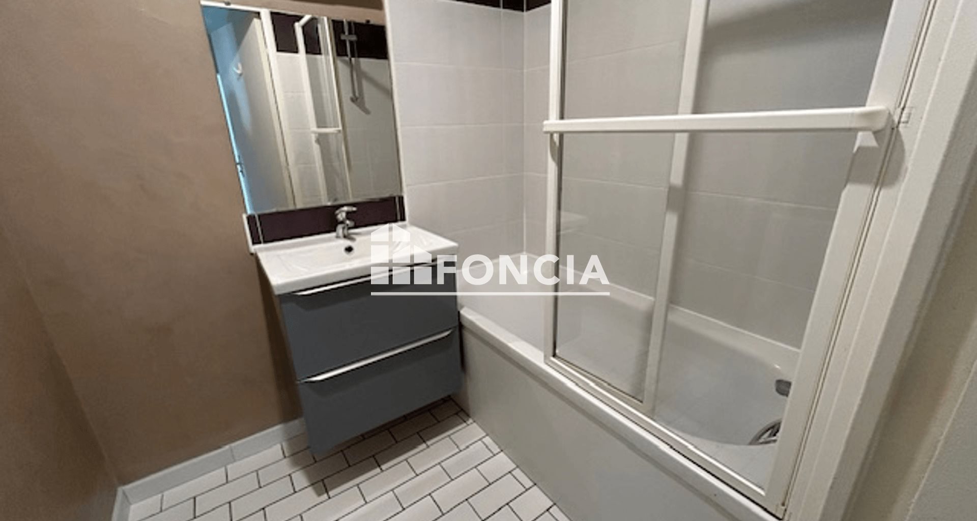 Appartement à louer, 46m², Cergy
