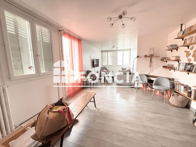 Appartement à louer, 30m², Marignane