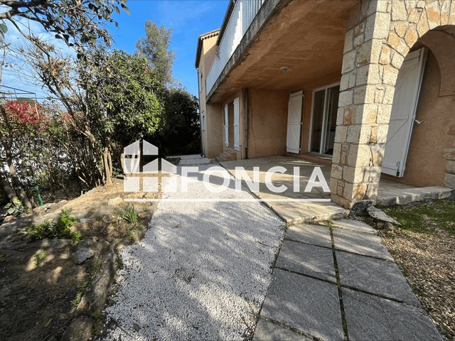 Appartement à louer, 90m², Saint-Raphaël