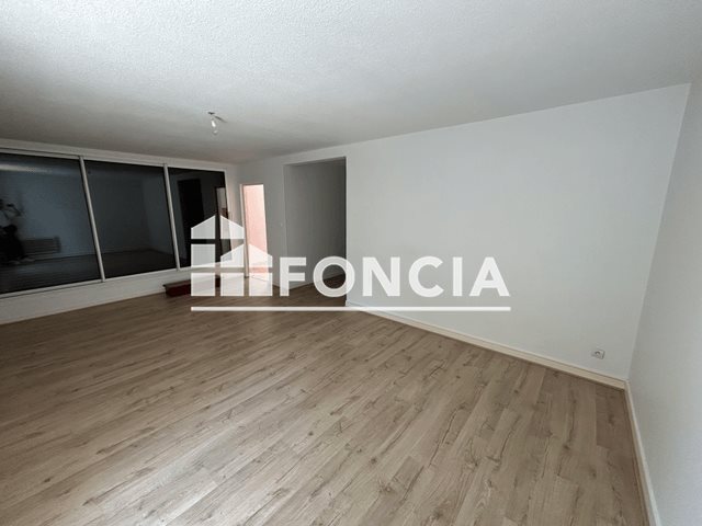Appartement à louer, 78m², Fontanil-Cornillon