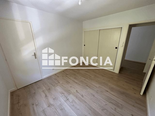 Appartement à louer, 78m², Fontanil-Cornillon
