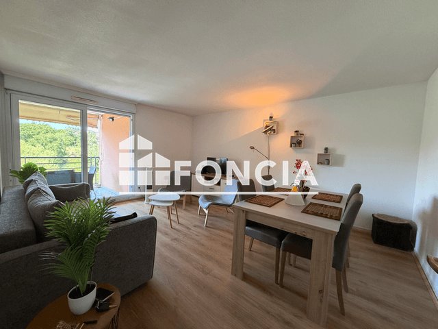 Appartement à louer, 49m², Fréjus